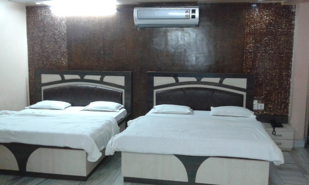 Neelam Palace Hotel Ajmer Buitenkant foto